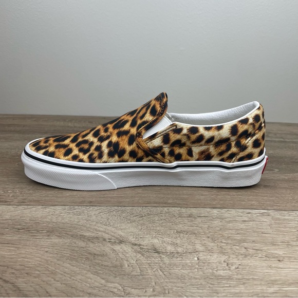 VANS Shoes Classic Slip-On Leopard Black Low Top Sneakers Women's VN0A5AO83I6 - Picture 3 of 5